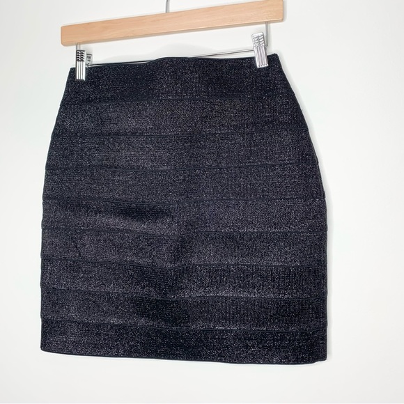 NWOT Express Shimmer Metallic Bandage Skirt Medium - Picture 3 of 9